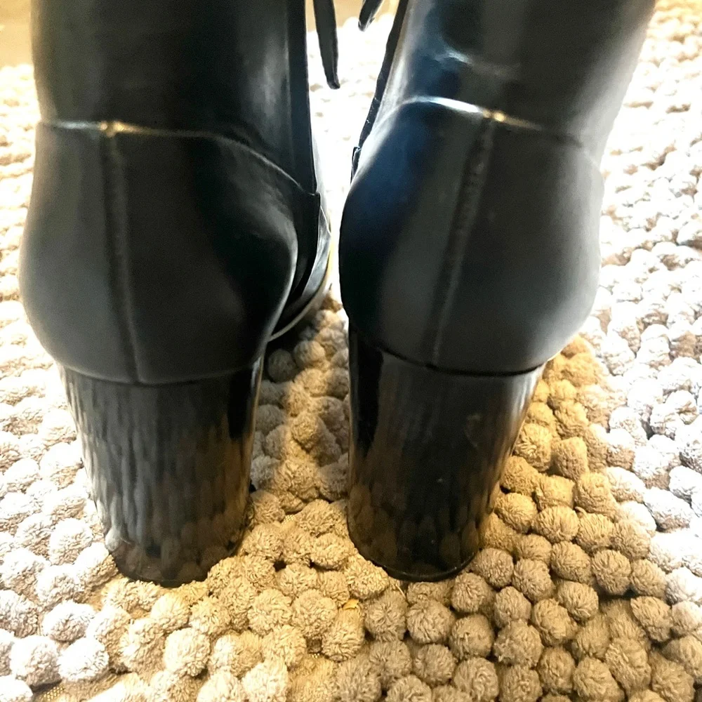 Tory Burch Navy Heeled Boots with white Accents - Picture 3 of 10